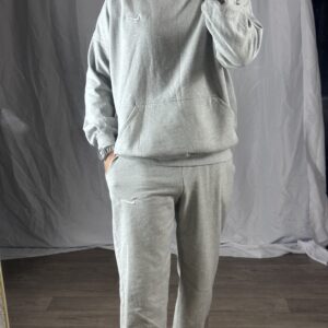 ensemble nike gris